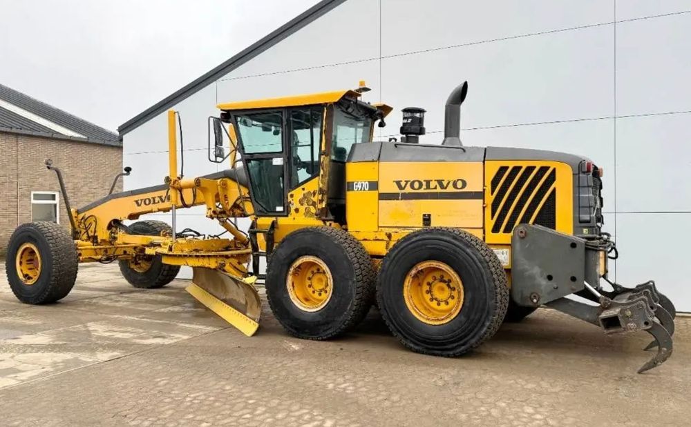 2011 Volvo G970 - Heavy Duty Grader