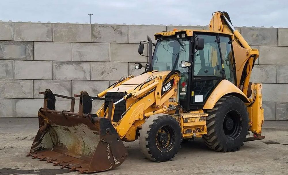 2013 CAT 428 F - 2 Additional buckets / Air Conditioned Cabin