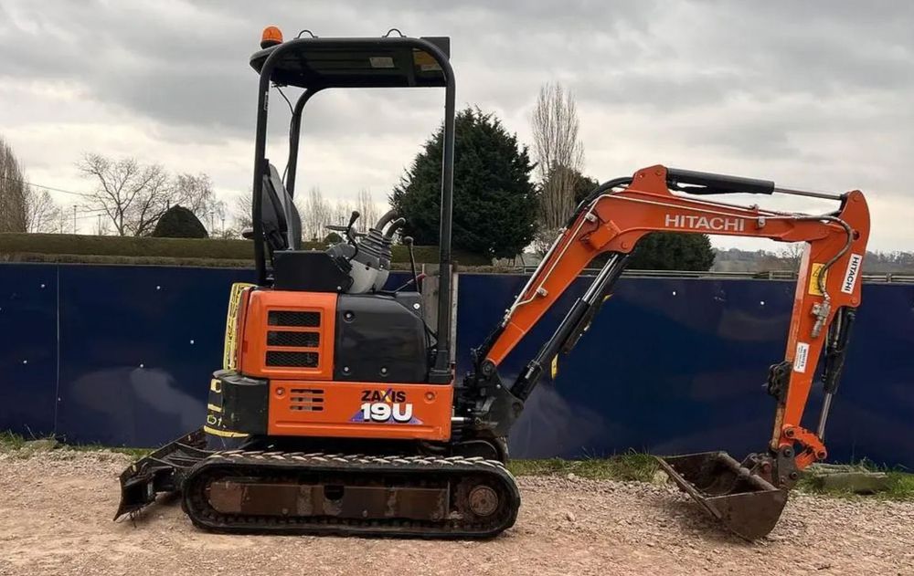 2021 Hitachi ZX19U-6 - Mini Excavator