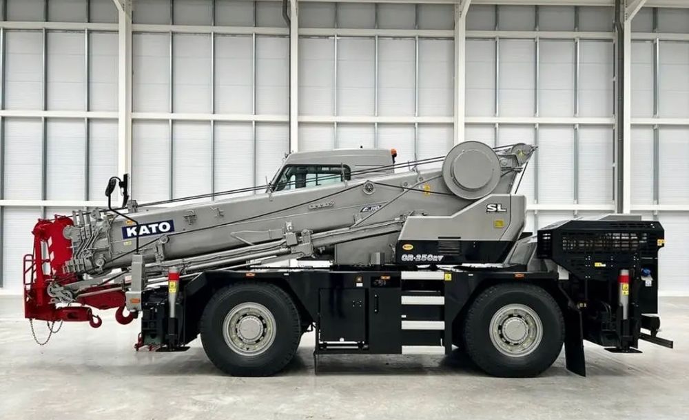 2022 Kato CR-250Rv - 25 Ton City Crane